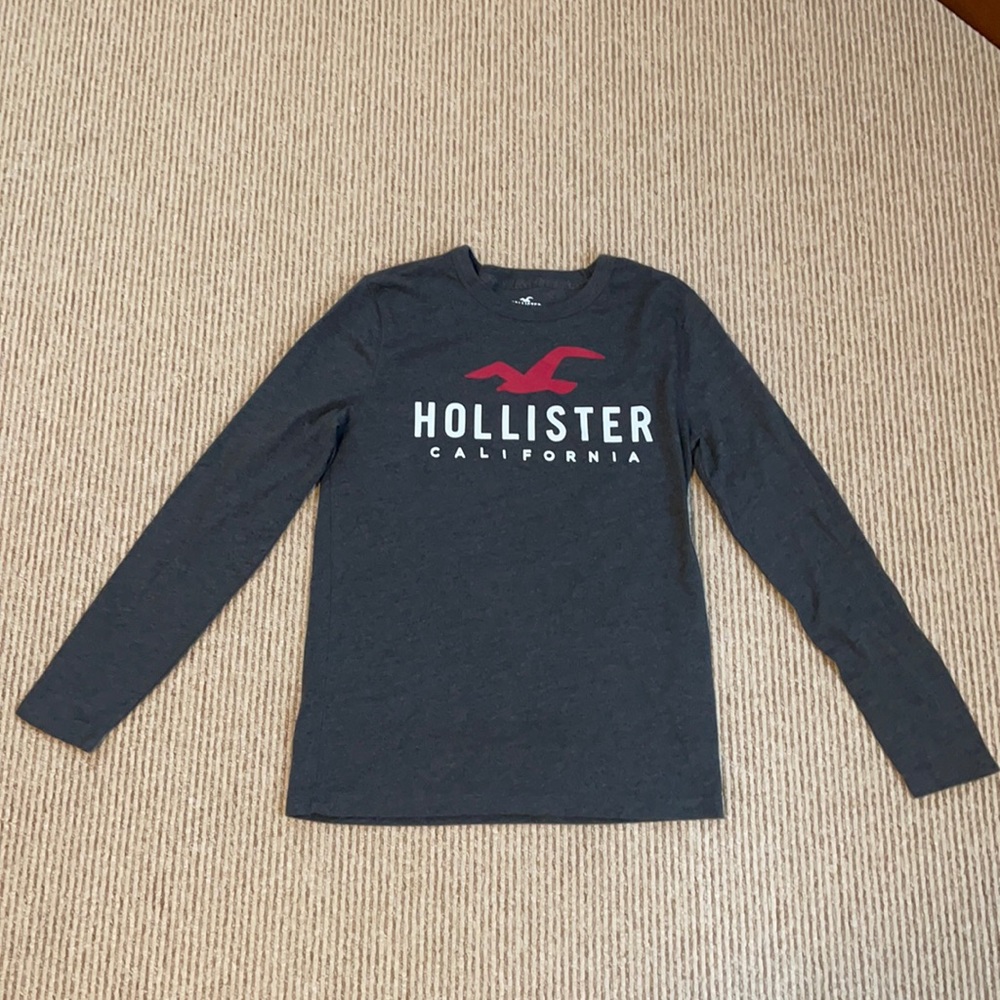 Hollister Men’s Long Sleeve T-shirt size XS